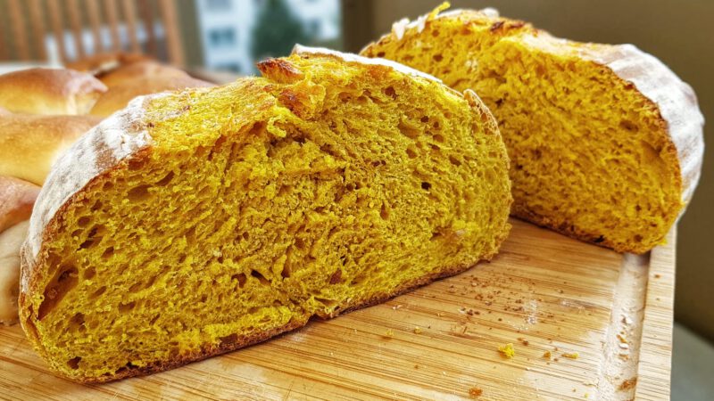 Kurkuma Zwiebel Brot