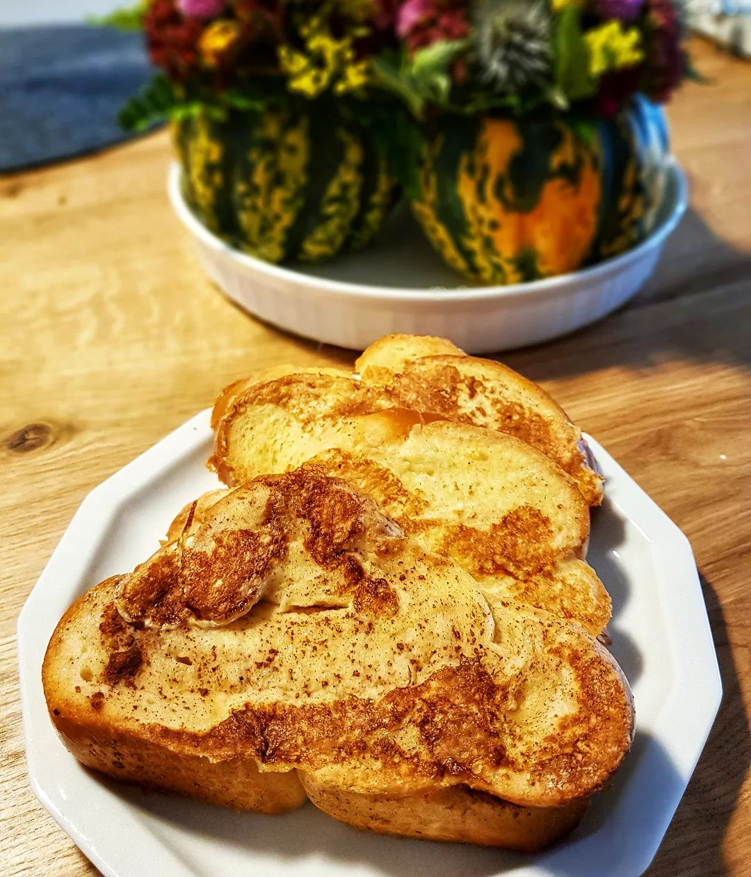 Ein super Frühstück zum Brunch oder als Dessert: French Toast 😍 So einfach und schnell gemacht.

Das Rezept ist auf juliasbakingpassion.de, verlinkt in der Story/Highlights und im Profil. Ein kopierbarer Link ist unten im Post.

🇬🇧 French Toast. The recipe is on the blog and linked in the story/highlights and bio. A copyable link is below in the post.
.
.
.
#frenchtoast #brioche #frenchtoastrecipe #frenchtoastrezept #armerritter #armerritterrezept #backen #backrezept #bakingrecipe #rezeptinspiration #juliasbakingpassion
.
.
.
https://juliasbakingpassion.de/suesses-gebaeck/french-toast