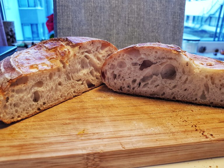 Klassisches Weizen-Sauerteigbrot
