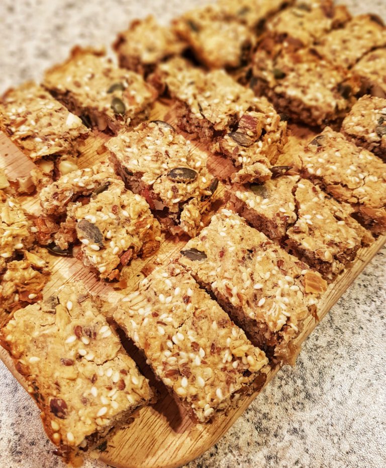 Müsliriegel mit Sauerteig