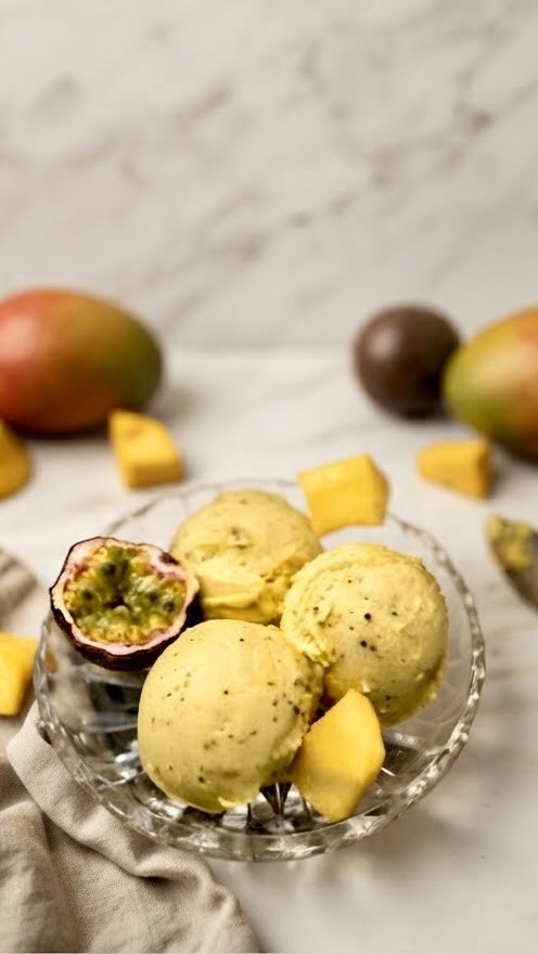 Mango.Maracuja Eis aus dem Ninja Creami // Das ist das beste Eis für alle, die noch im (Spät-)Sommer-Feeling sind - super schnell im Ninja Creami zubereitet und sowas von lecker!! Und noch dazu gesund 😍 Probiert es unbedingt aus, das Rezept ist in meiner Bio und Story verlinkt.
Mango-Passionfruit ice cream for Ninja Creami
#mangoicecream #Mangoeis #ninjacreami #healthyicecream #eisrezept