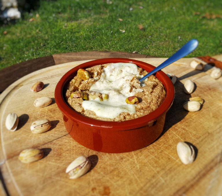 Pistazien Baked Oats (Gebackener Haferbrei)