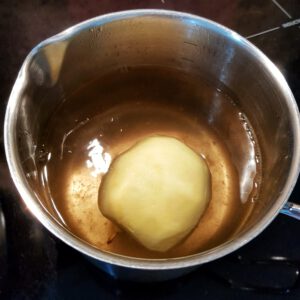 Einfacher Guide: So pochiert man Früchte