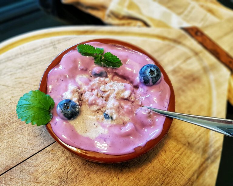 Heidelbeer Baked Oats (Gebackener Haferbrei)