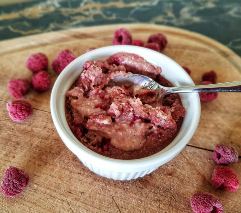 Himbeer Balsamico Baked Oats (Gebackener Haferbrei)