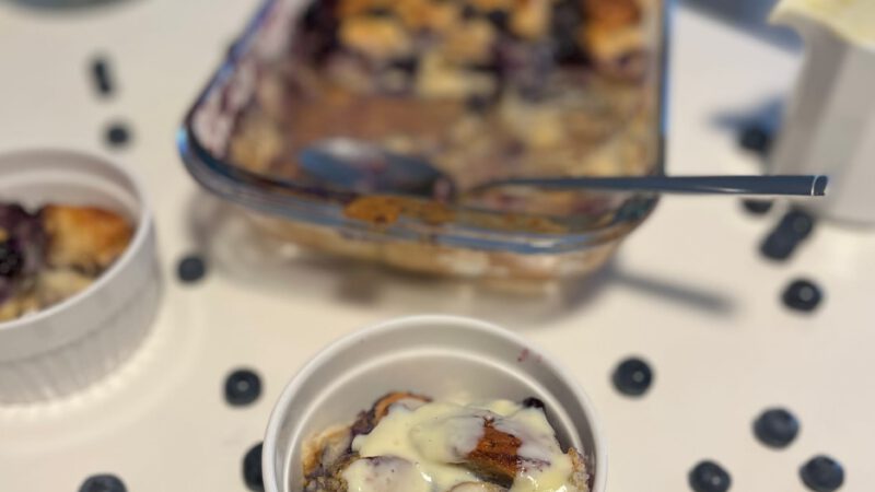 Heidelbeer Brotauflauf (French Toast Bake)