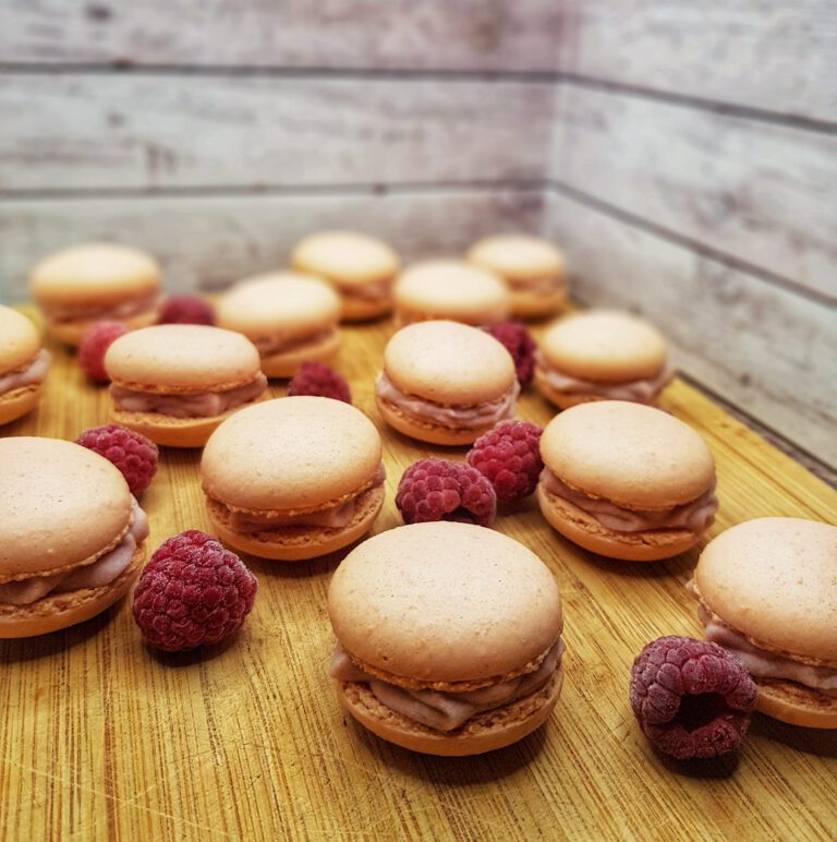Himbeer Macarons mit Himbeer-Ganache