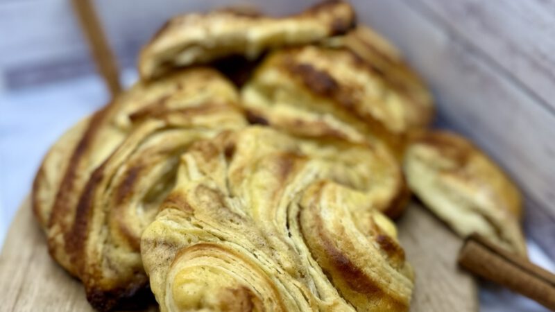 Franzbrötchen mit Quarkfüllung