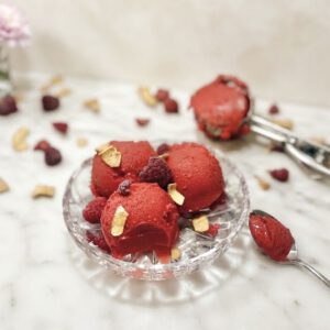 Himbeer-Kokos Eis (Ninja Creami)